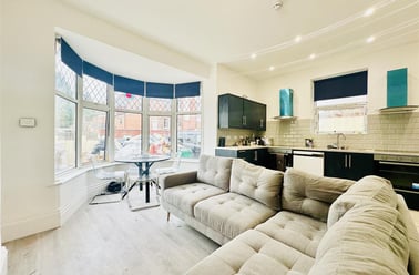 Park Road, Lenton, Nottingham - Image 2